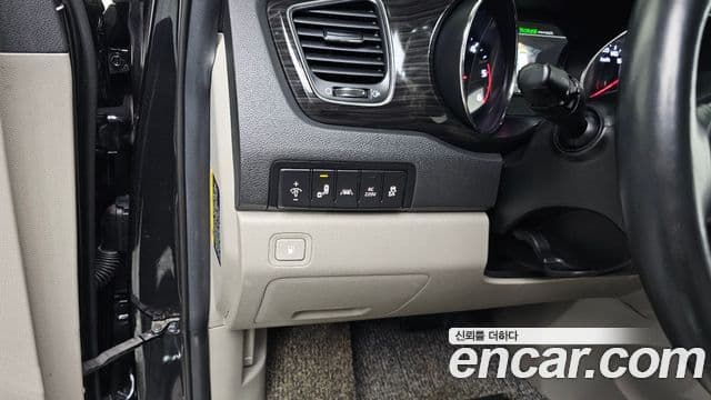 Kia The / новый New Carnival Special, 2019 13