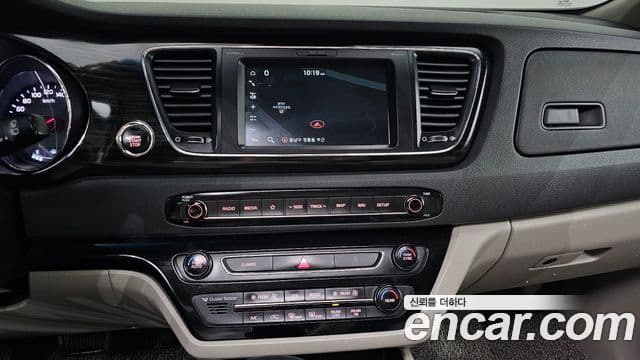 Kia The / новый New Carnival Special, 2019 15