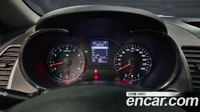 Kia K3 Trendy, 2013 8