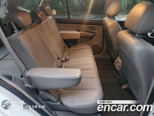 Kia 뉴카렌스 топовая версия, 2008 17