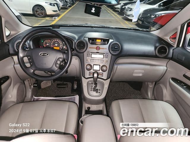 Kia 뉴카렌스 топовая версия, 2008 18