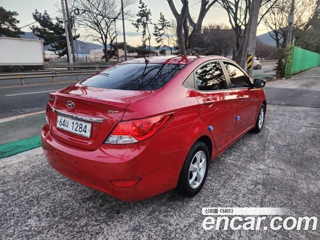 Hyundai Accent(новый кузов / новое поколение) Premier, 2011 4