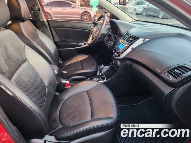 Hyundai Accent(новый кузов / новое поколение) Premier, 2011 18