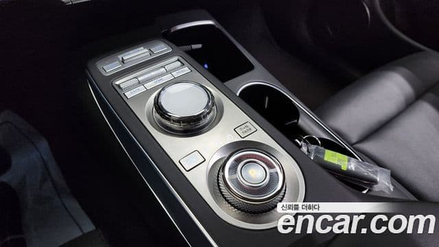 Genesis GV70, 2021 9