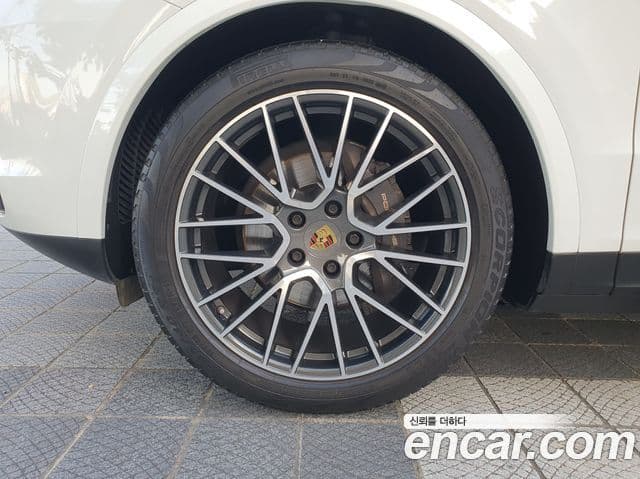 Porsche Cayenne (PO536), 2019 20