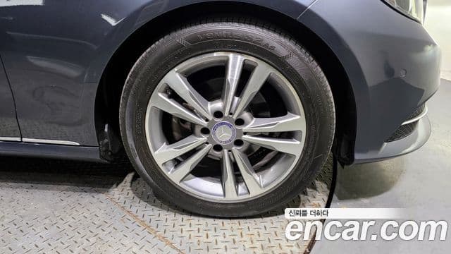 Mercedes-Benz E-класс W212 Avantgarde, 2014 все фото