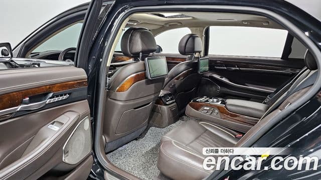 Genesis EQ900 Prestige, 2016 12