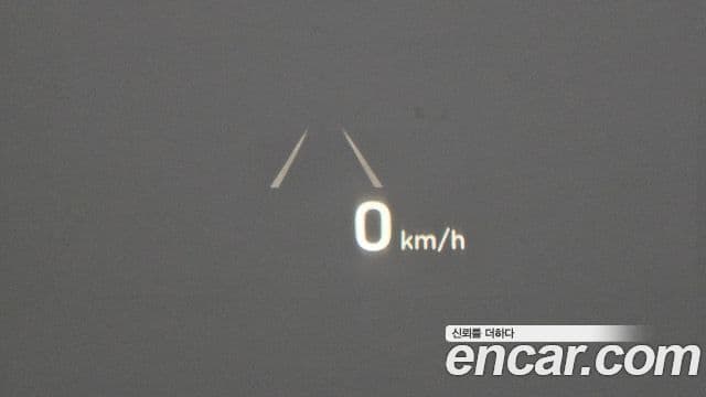 Genesis EQ900 Prestige, 2016 15