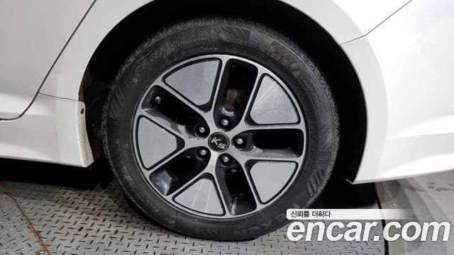 Kia K5 гибрид Noblesse, 2013 все фото