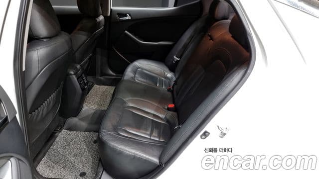 Kia K5 гибрид Noblesse, 2013 12