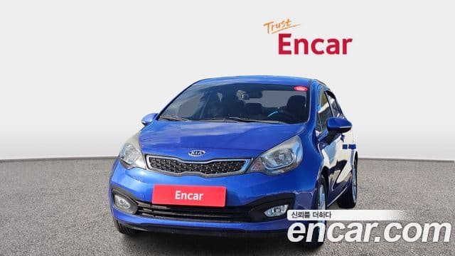 Kia All New Pride Deluxe, 2012 3