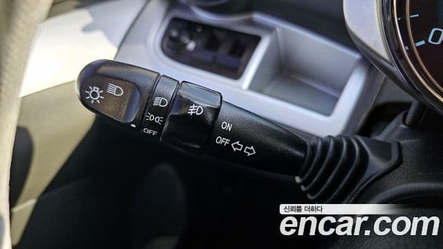 Kia All New Pride Deluxe, 2012 19