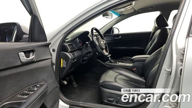 Kia K5 2세대 Prestige, 2016 11