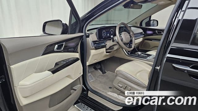 Kia Carnival 4세대 Signature, 2023 10