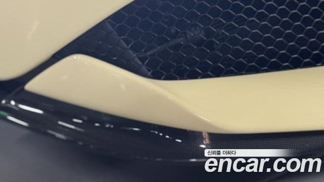 Ferrari SF90 스파이더, 2023 12