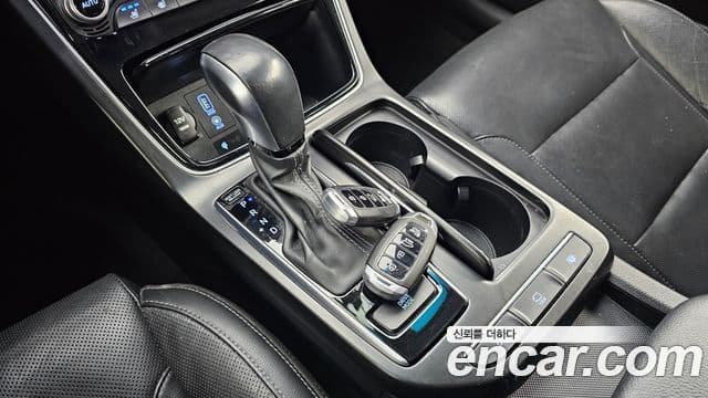 Hyundai Grandeur IG 3.0 LPi Modern (арендный автомобиль), 2019 9