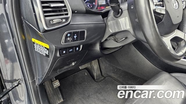 Hyundai Grandeur IG 3.0 LPi Modern (арендный автомобиль), 2019 16