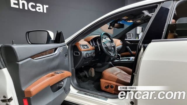 Maserati 기블리 3세대, 2015 12