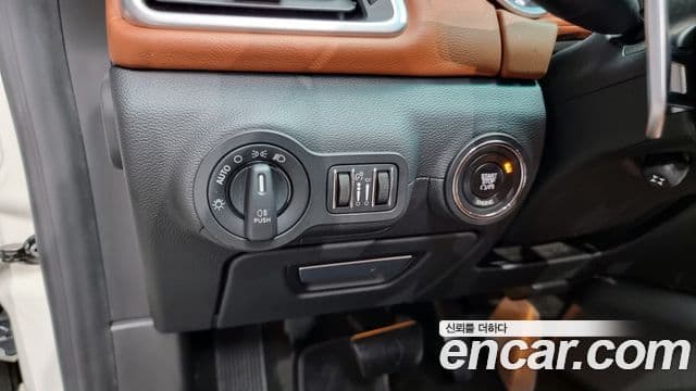 Maserati 기블리 3세대, 2015 13