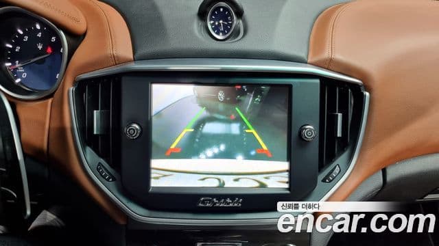 Maserati 기블리 3세대, 2015 17