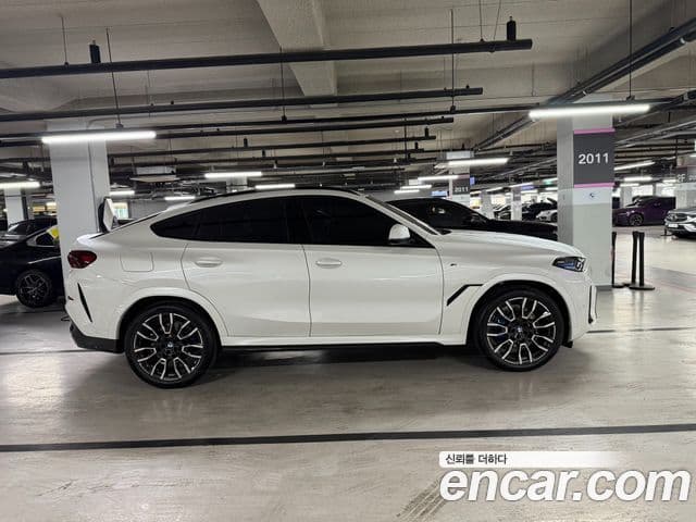 BMW X6 (G06) xDrive40i M Sport, 2025 все фото