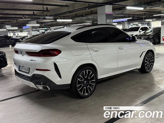 BMW X6 (G06) xDrive40i M Sport, 2025 6