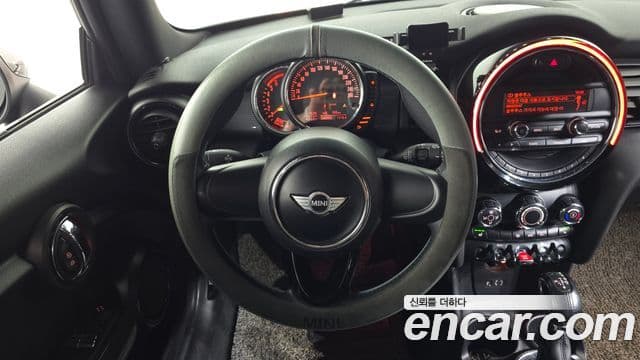 Mini Cooper D 3세대, 2014 13