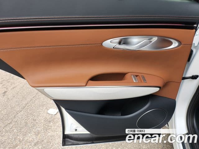 Genesis GV70, 2025 13