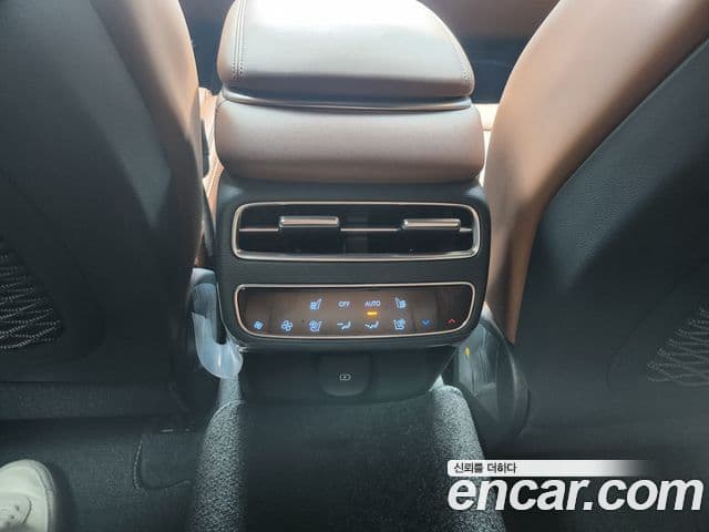 Genesis GV70, 2025 16