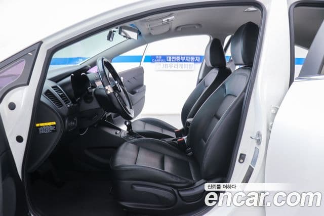 Kia K3 Luxury, 2013 8