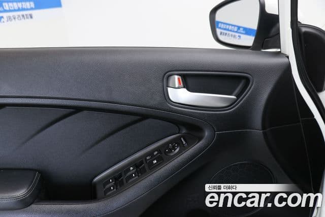 Kia K3 Luxury, 2013 11