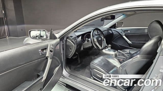 Hyundai Genesis купе GT-R, 2009 11