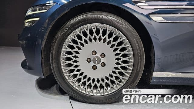 Genesis G80 (RG3) бензин 2.5 турбо AWD, 2021 все фото