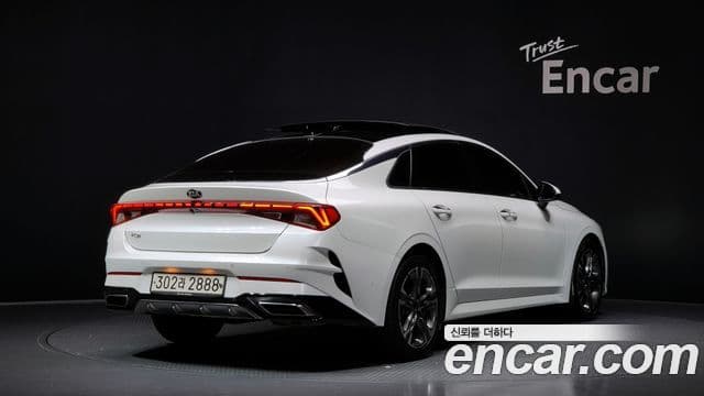 Kia K5 3세대 Signature, 2020 2