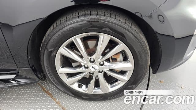 Kia The / новый New Carnival Prestige, 2019 все фото