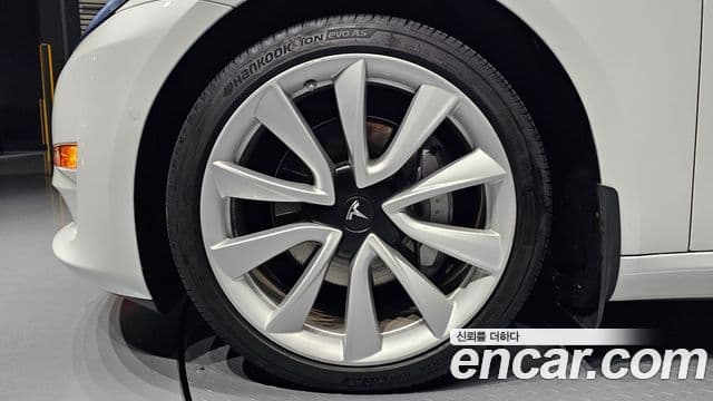 Tesla модель 3 Long Range AWD, 2020 все фото