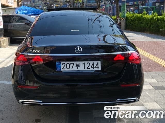 Mercedes-Benz E-класс W214 Avantgarde, 2025 4