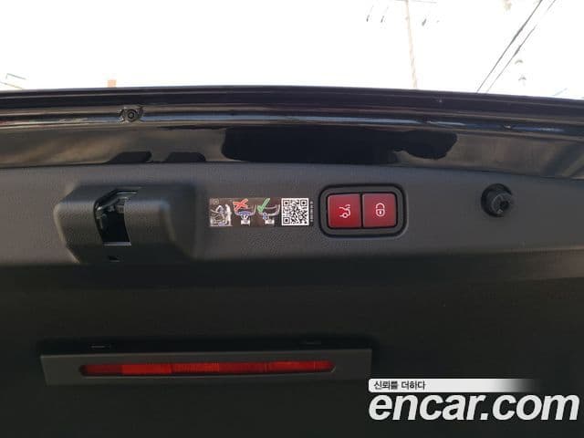 Mercedes-Benz E-класс W214 Avantgarde, 2025 19