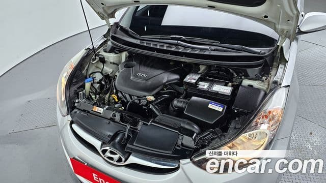 Hyundai Avante MD M16 GDI Deluxe, 2012 6