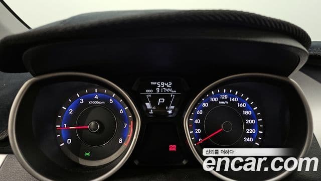 Hyundai Avante MD M16 GDI Deluxe, 2012 8