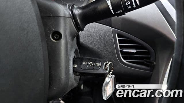 Hyundai Avante MD M16 GDI Deluxe, 2012 17