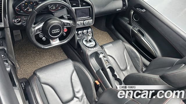 Audi R8 5.2 V10 Spyder, 2013 7