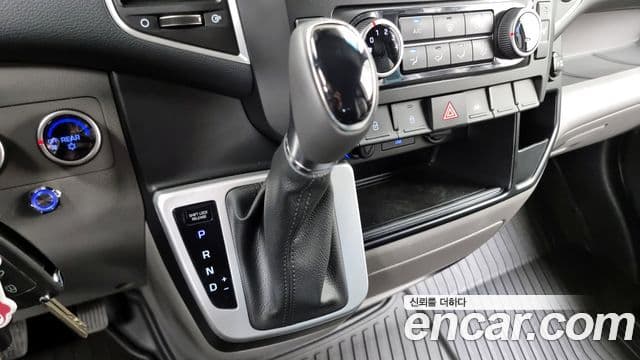 Hyundai 쏠라티 Luxury, 2025 9