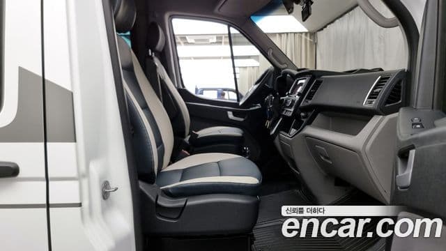 Hyundai 쏠라티 Luxury, 2025 11