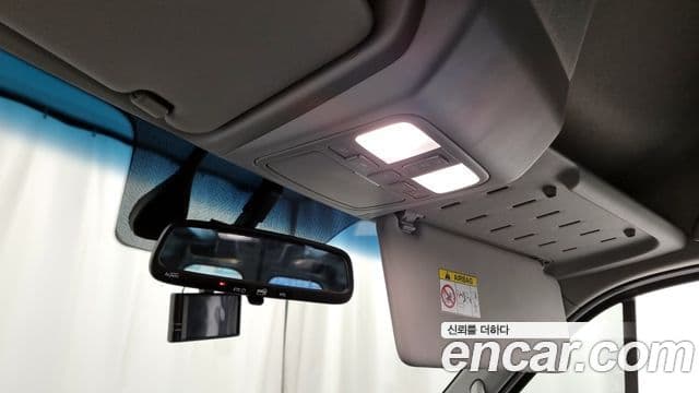 Hyundai 쏠라티 Luxury, 2025 18