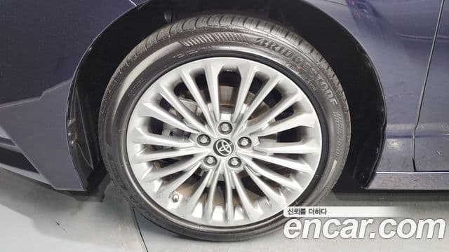 Toyota 아발론 5세대, 2021 все фото