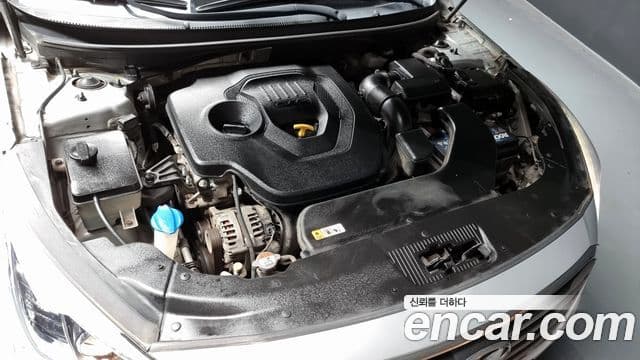 Hyundai LF Sonata Style, 2016 6