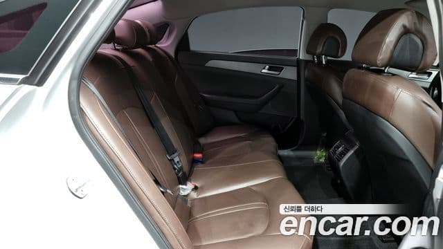 Hyundai LF Sonata Style, 2016 12