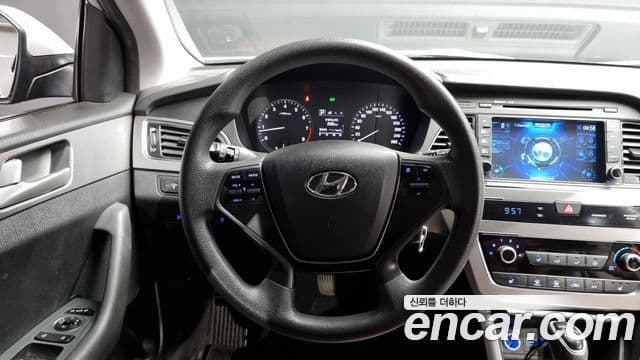 Hyundai LF Sonata Style, 2016 13