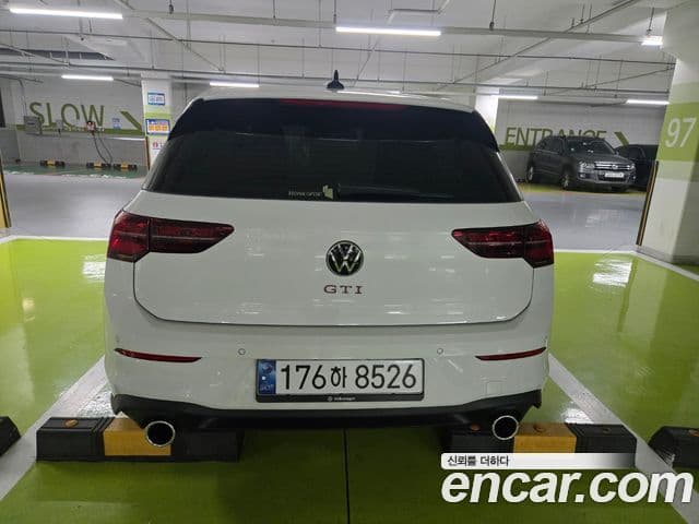 Volkswagen Гольф 8세대 2.0 GTI, 2024 6